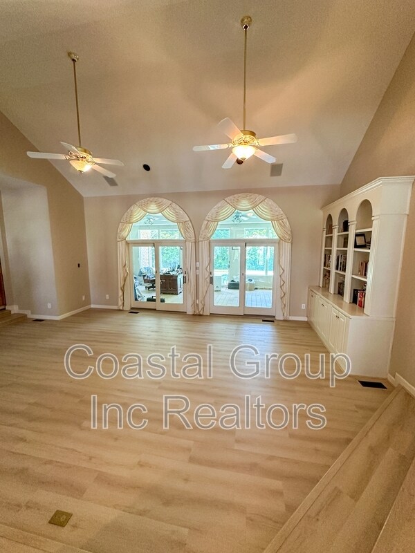 Building Photo - 1661 Spring House Trail