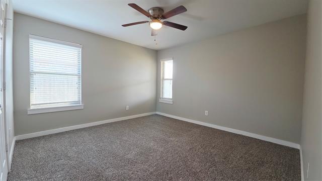 Building Photo - 523 Wood Dr