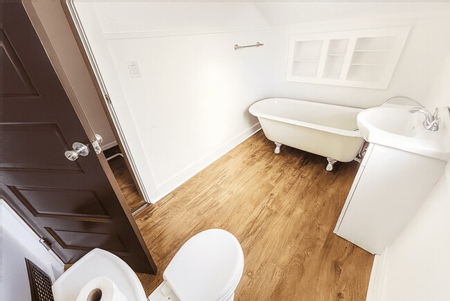 Building Photo - 1214 Carlisle Ave