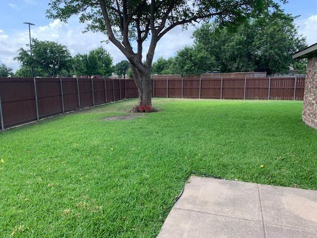 Building Photo - 5098 Roberts Dr