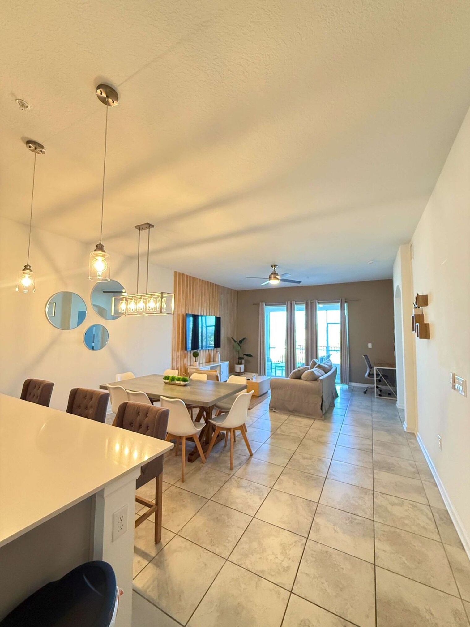 Building Photo - 1083 Splash Shot Pl