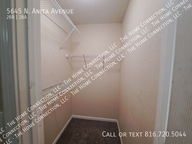 Building Photo - 5645 N Anita Ave