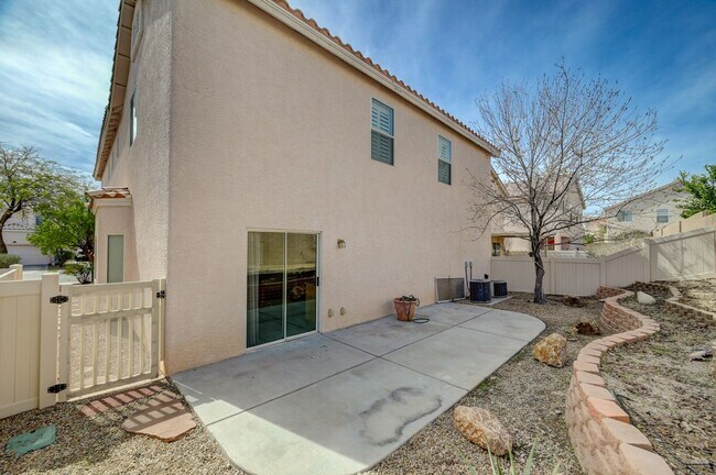 Building Photo - 8918 Houston Ridge Ave