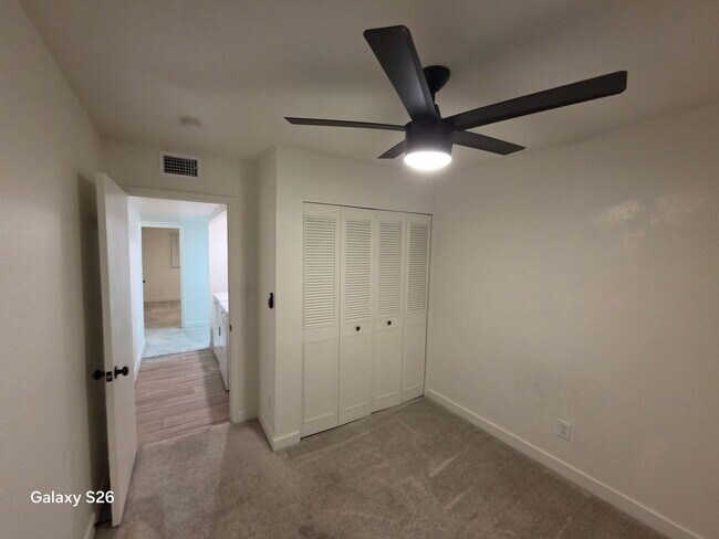 Building Photo - 4030 N Granite Reef Rd