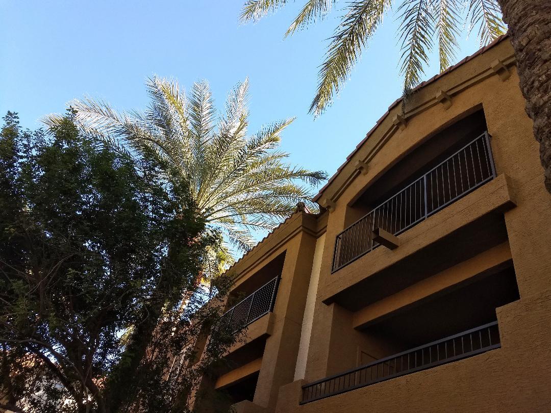 3rd floor unit - 5302 E Van Buren St