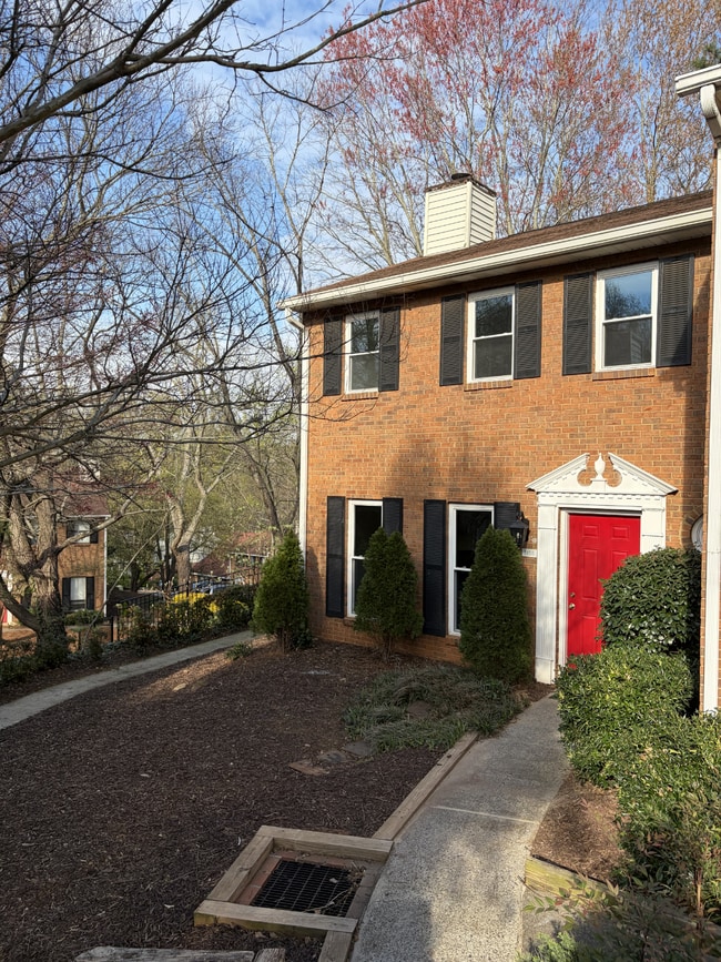 Building Photo - 3155 Cape Cir