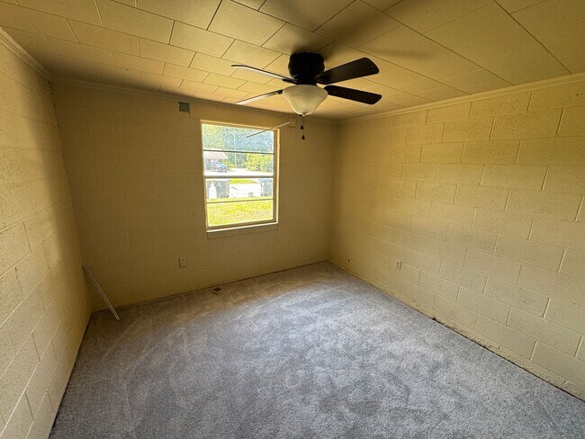 Building Photo - Magnolia521-523