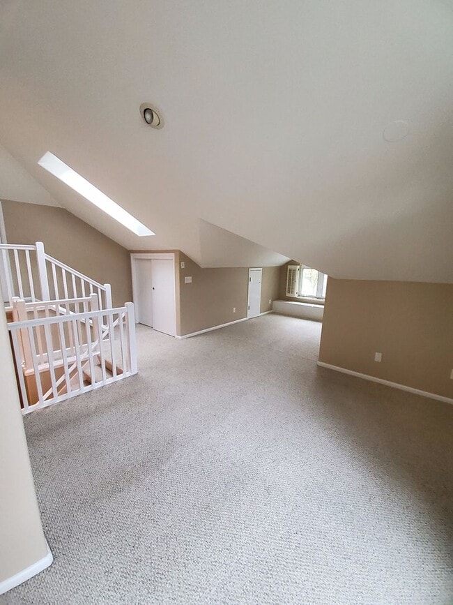 Building Photo - Great Home In Charbonneau