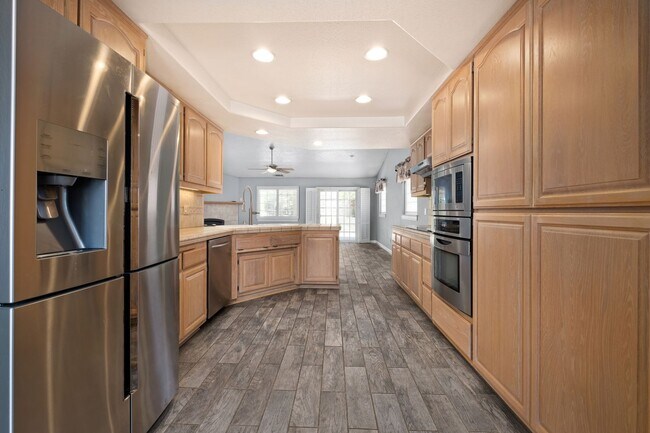 Building Photo - Get $500 OFF - Beautiful 4-Bedroom, 2.5-Bathroom