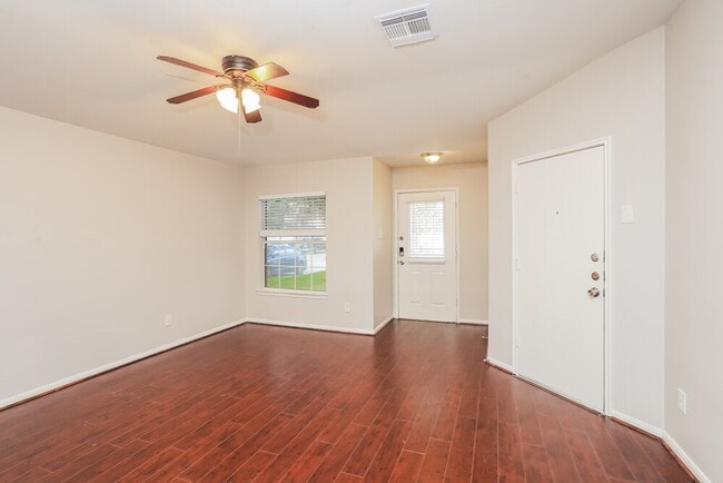 Primary Photo - 20922 Neelie Ct