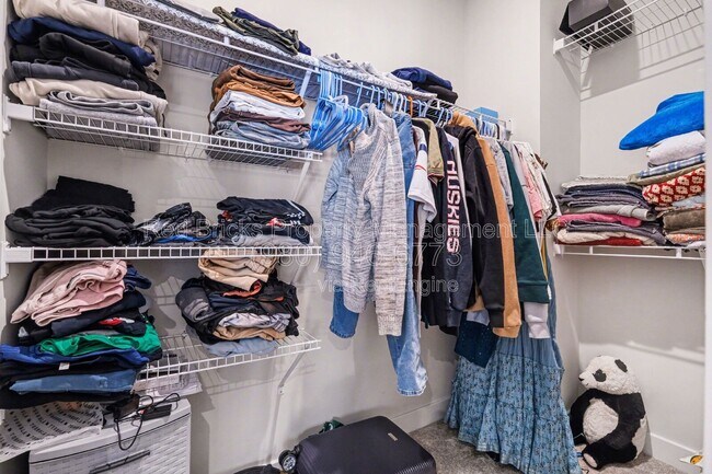 Building Photo - 9306 Mallard Mls Dr