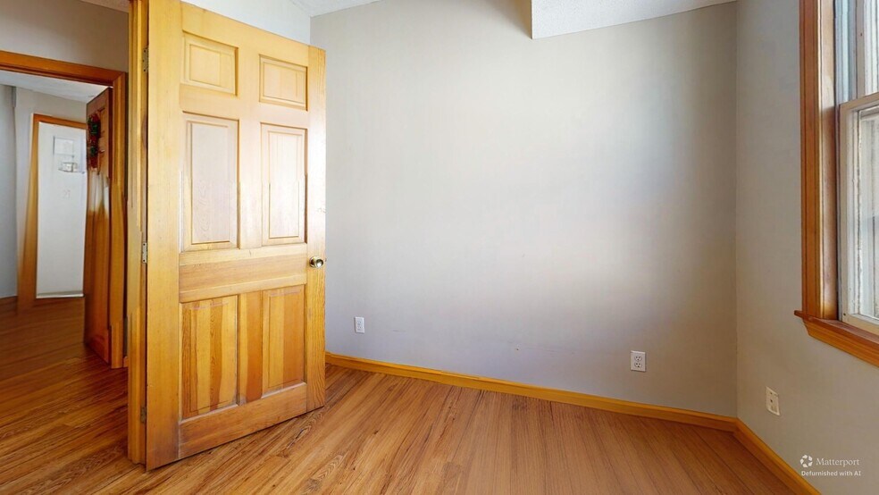 Building Photo - 16 Lyman St