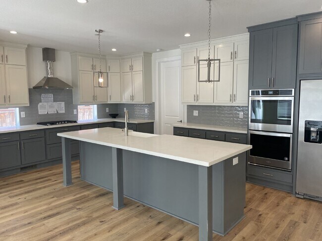 Building Photo - 1705 Berrywood Dr