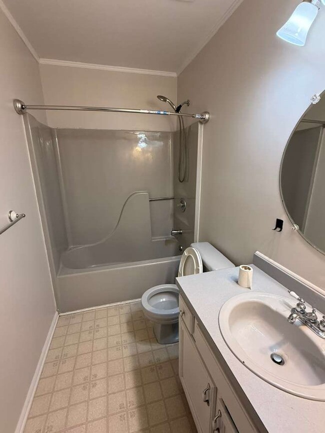 Building Photo - 1 Sunnydale Ct