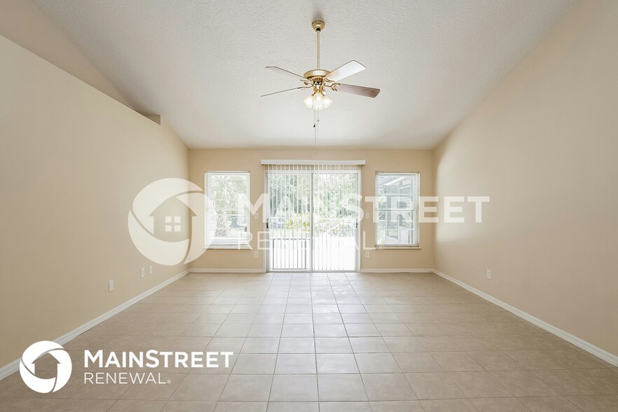 Building Photo - 2681 Greywall Ave