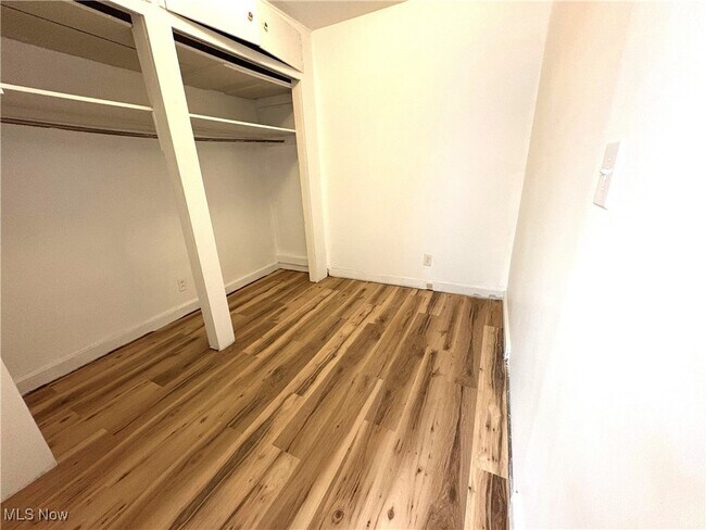 Building Photo - 643 Allegheny St