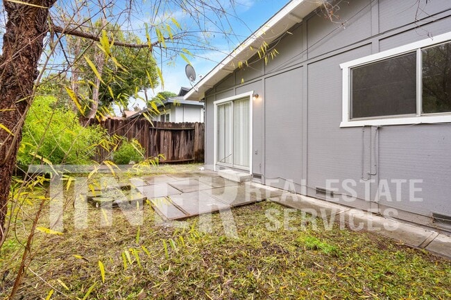 Building Photo - 4911 Douvan Ct