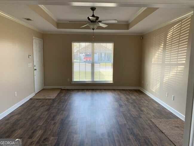 Building Photo - 205 Augusta Way