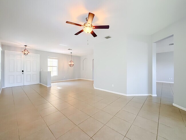Building Photo - 57 Atwell Dr
