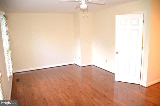 Building Photo - 6086 Joust Ln