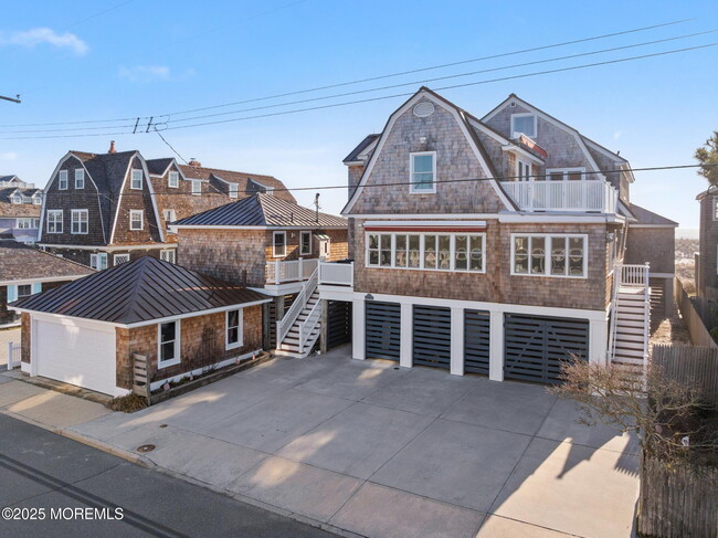 Building Photo - 409 East Ave