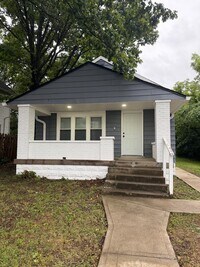 Building Photo - 3221 E 38th St