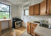 Building Photo - 1367 E 56th St