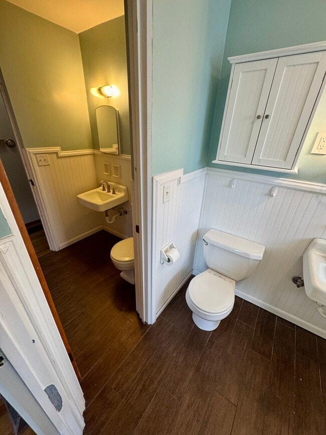 Building Photo - 3 Bedroom - Upper Arlington