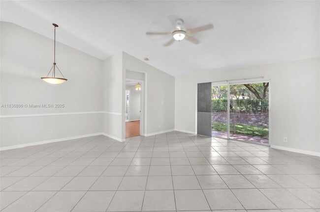 Building Photo - 1617 Zenith Way