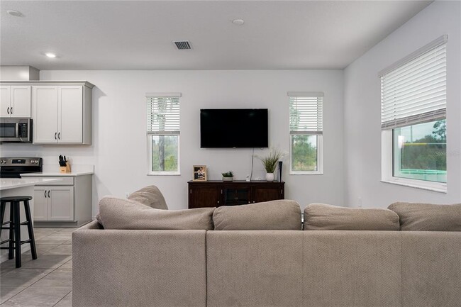 Building Photo - 1912 Swivel Ln