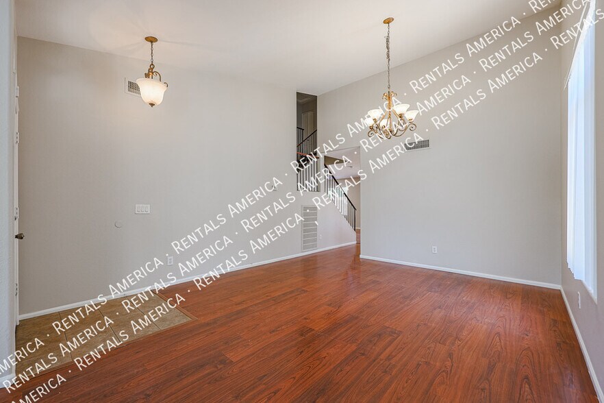 Building Photo - 12438 W Rancho Dr