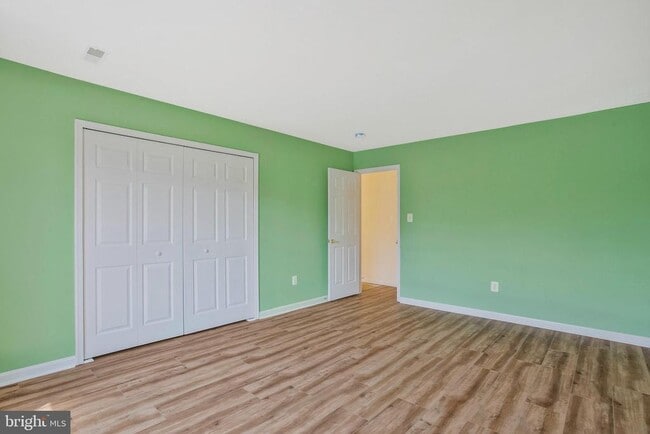 Building Photo - 9112 Granite Ct