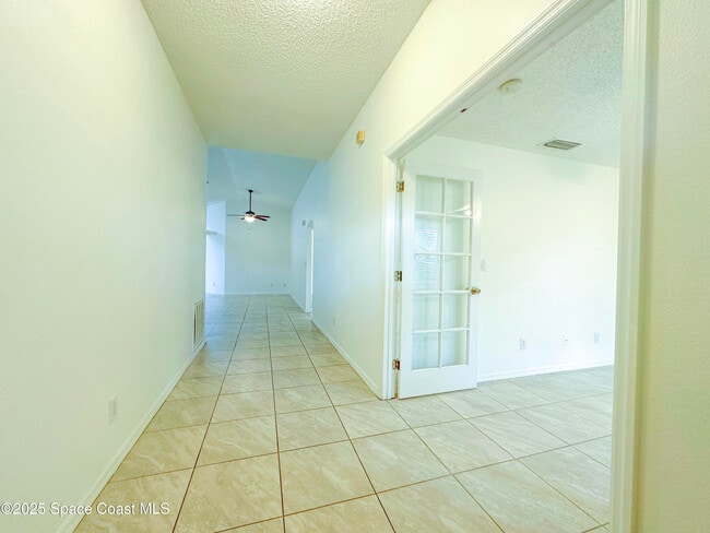 Building Photo - 2406 Deercroft Dr