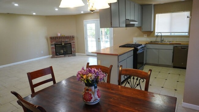 Building Photo - 3723 Joppa Ln