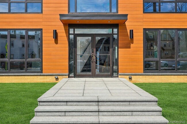 Building Photo - 325 Manville Rd