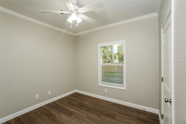 Building Photo - 1700 45th St S