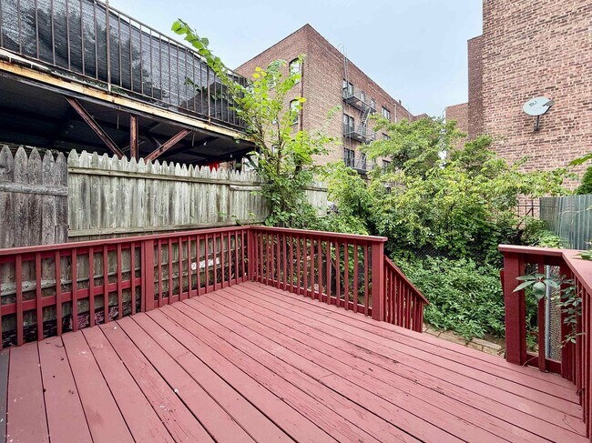 Building Photo - 8 Van Nostrand Ave
