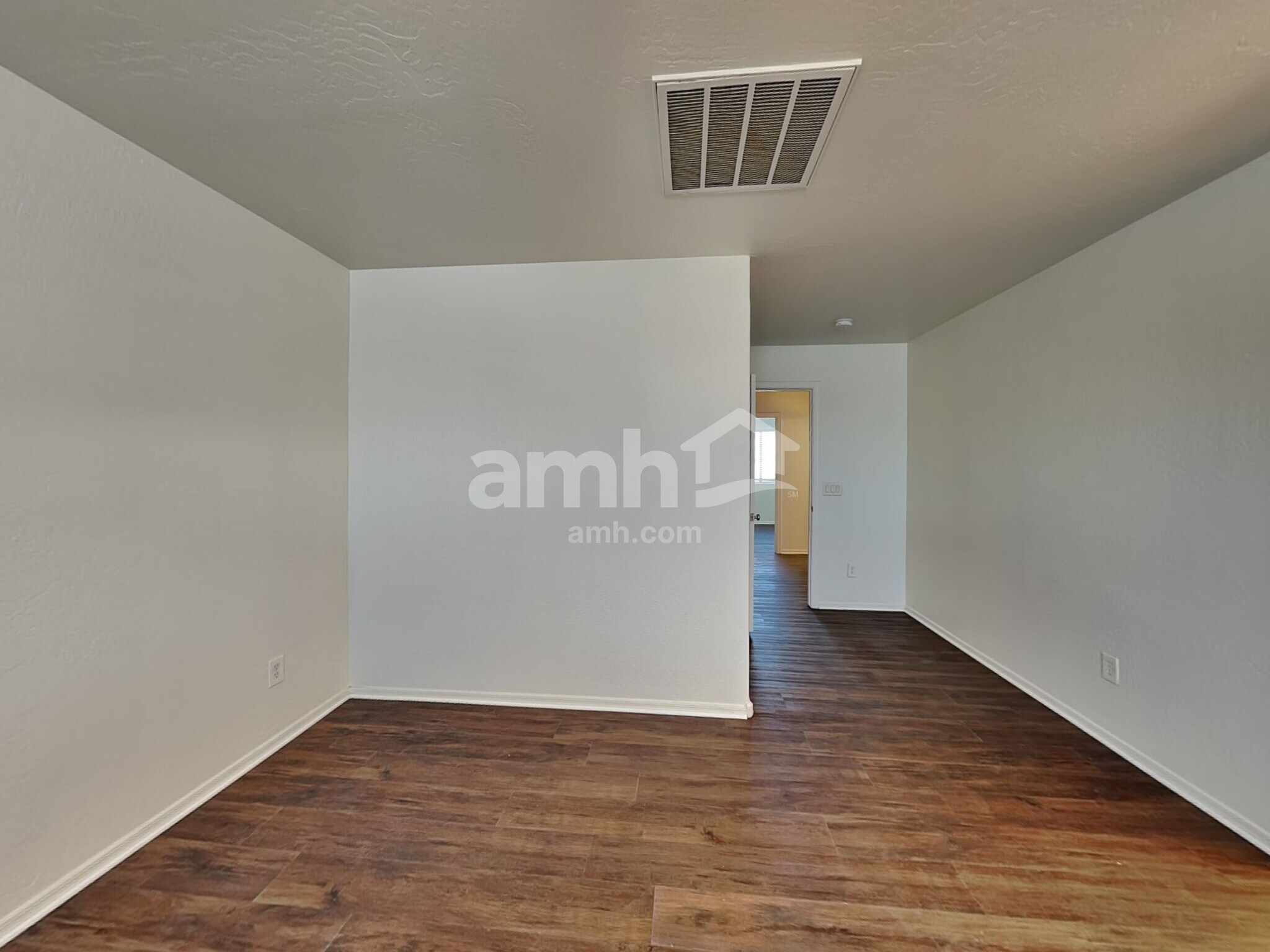 Building Photo - 3417 S 98th Ln