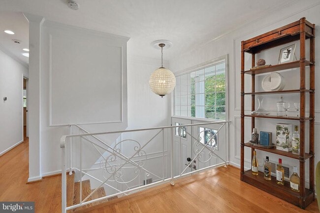 Building Photo - 9123 Cherrytree Dr