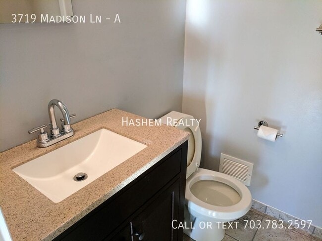 Building Photo - 3719 Madison Ln