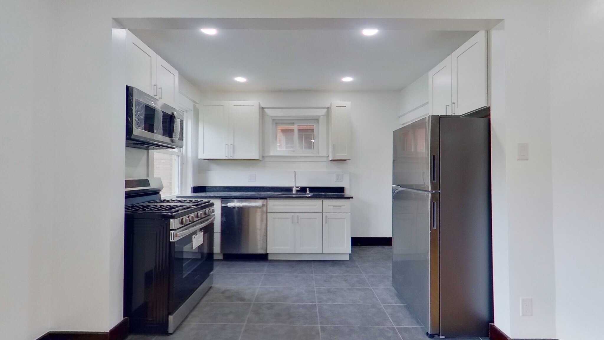 Kitchen - 261 1/2 Gross St