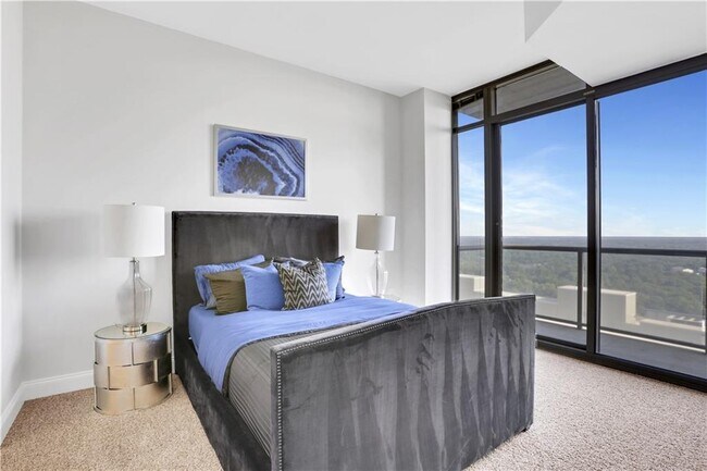 Building Photo - 270 17th St NW