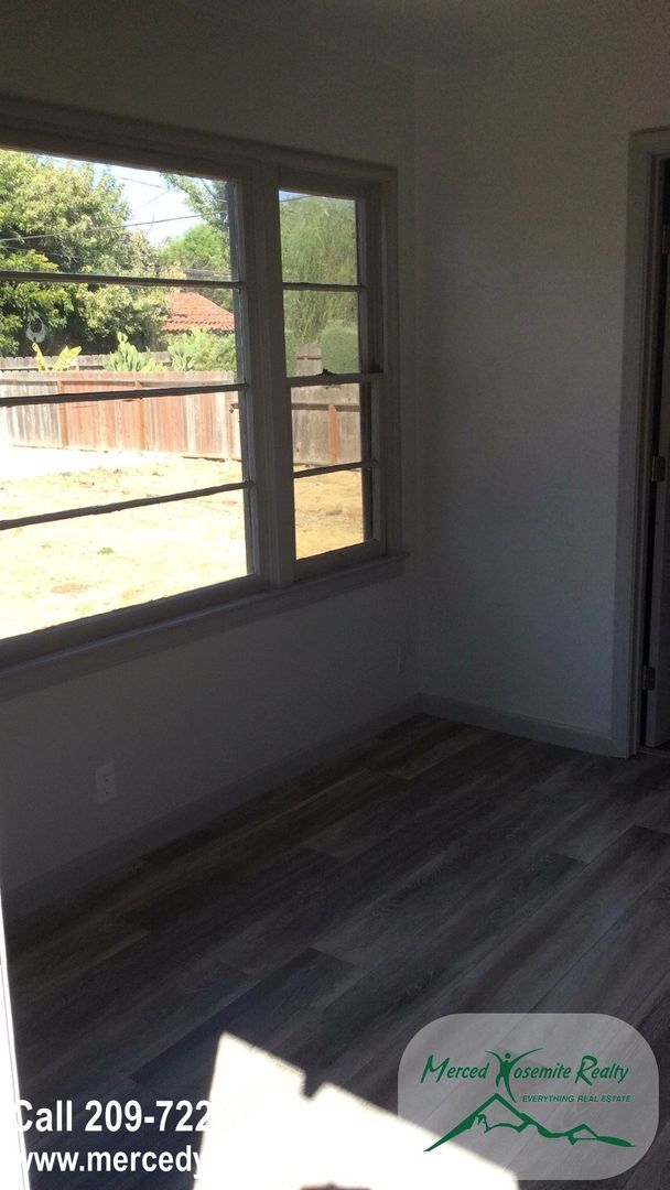 Building Photo - DO NOT DISTURB OCCUPANTS. Apply now to schedule viewing.
