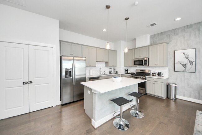 Building Photo - 3642 Griggs Rd