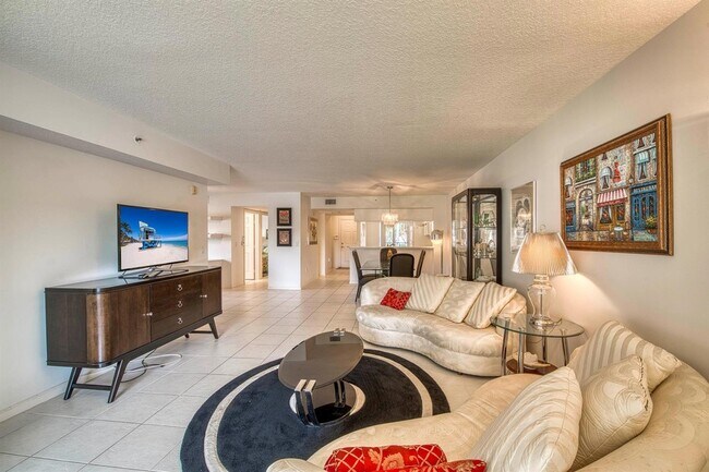 Building Photo - 12547 Imperial Isle Dr