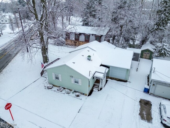 Building Photo - 301 Bogart Rd