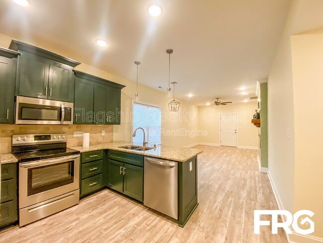 Building Photo - 1407 S Taylor St