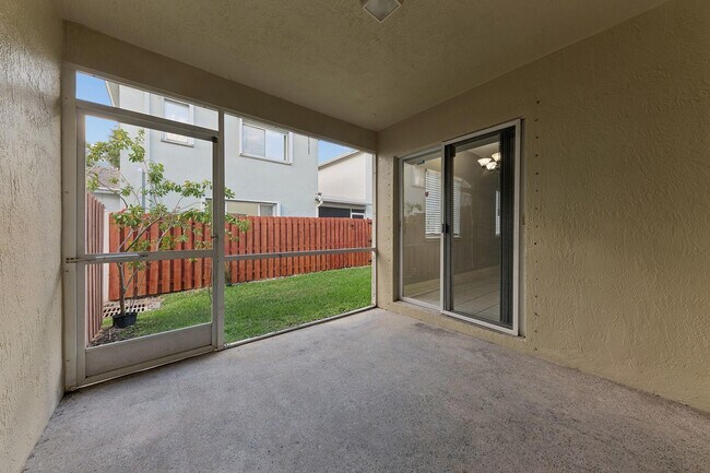 Building Photo - 6007 Red Plum Ct