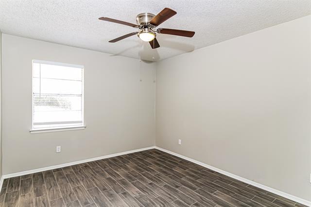 Building Photo - 3025 Montclair Pl
