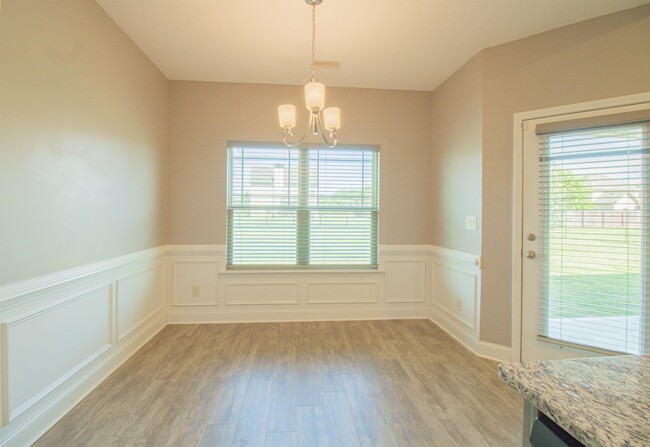 Building Photo - 6 Eagle Nest Dr